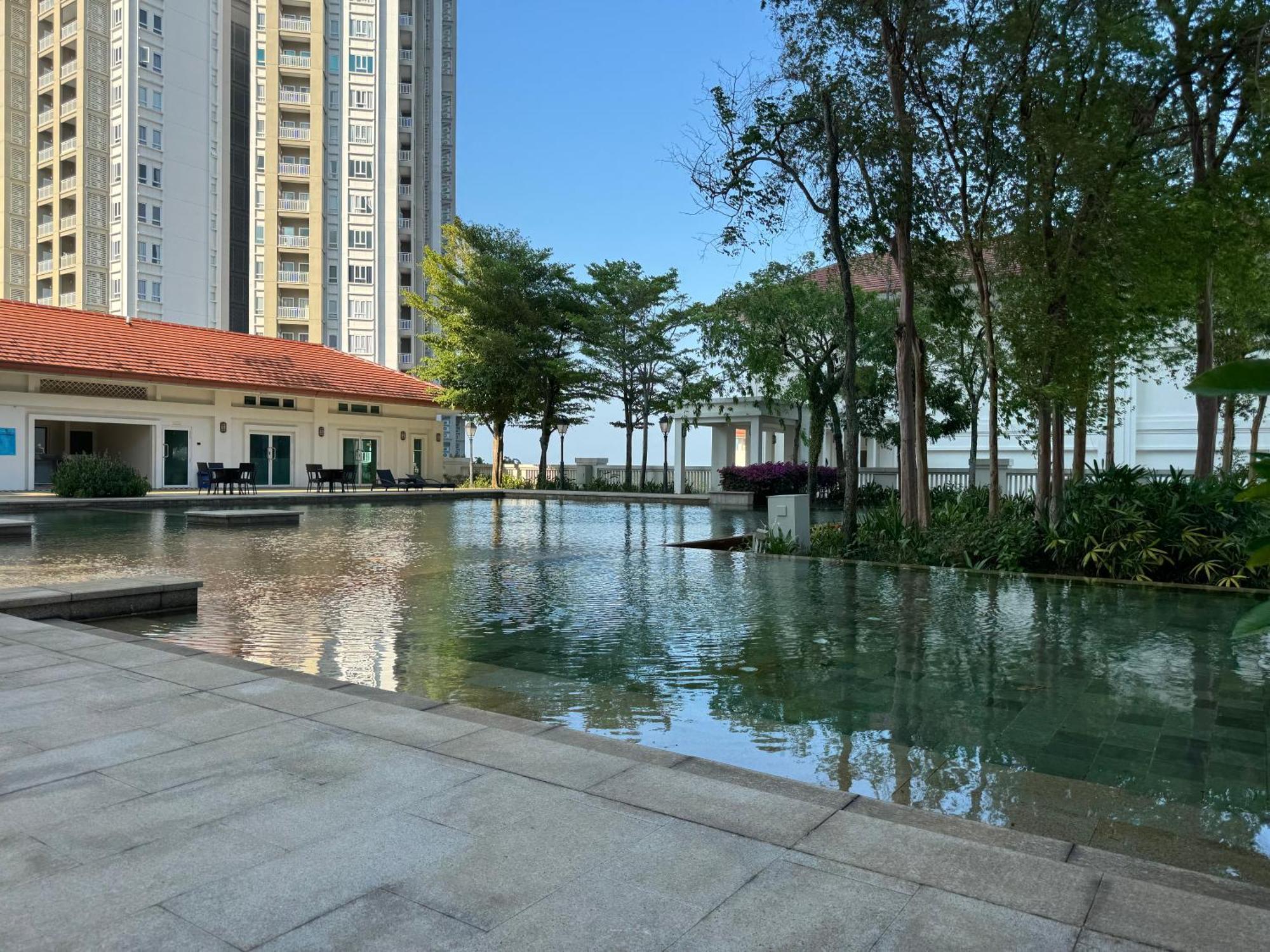 Apartment Seaview Waterfront At Straits Quay Free Carpark Bathub Bagan Jermal